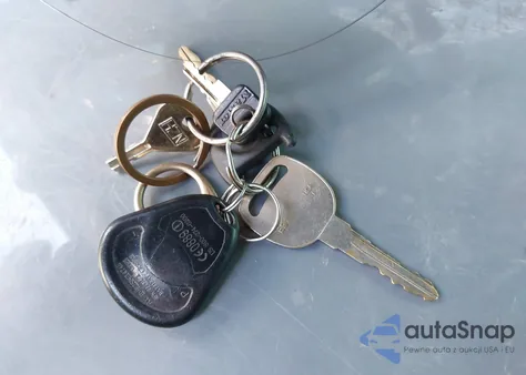 2004 Chevrolet Tahoe Lt из США, поврежденный, VIN 1GNEC13ZX4J300875